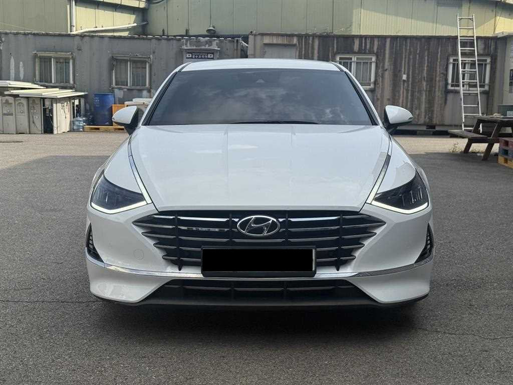Hyundai Sonata — photo 02