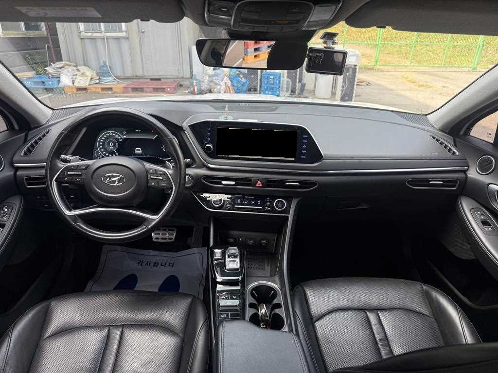 Hyundai Sonata — photo 06