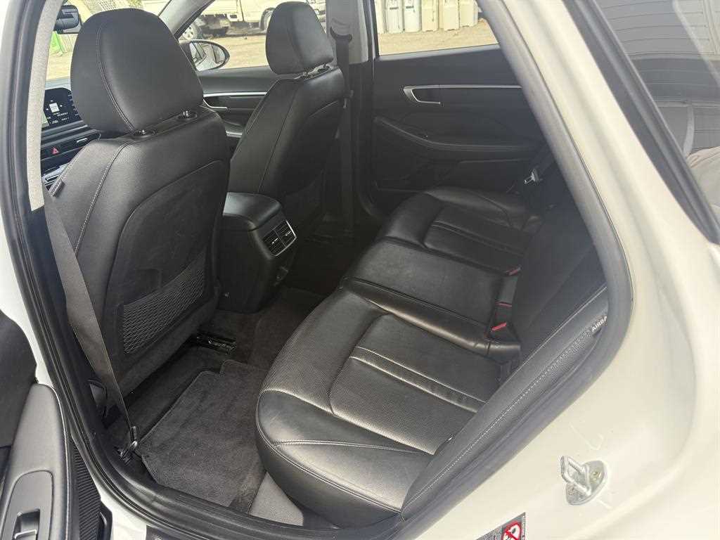 Hyundai Sonata — photo 08