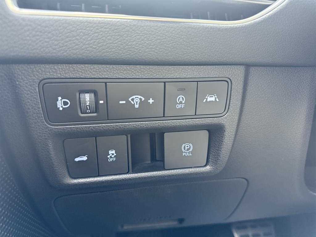 Hyundai Sonata — photo 12
