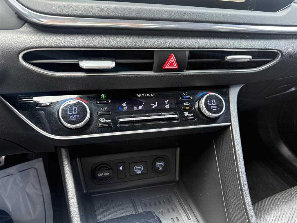 Hyundai Sonata — photo 16