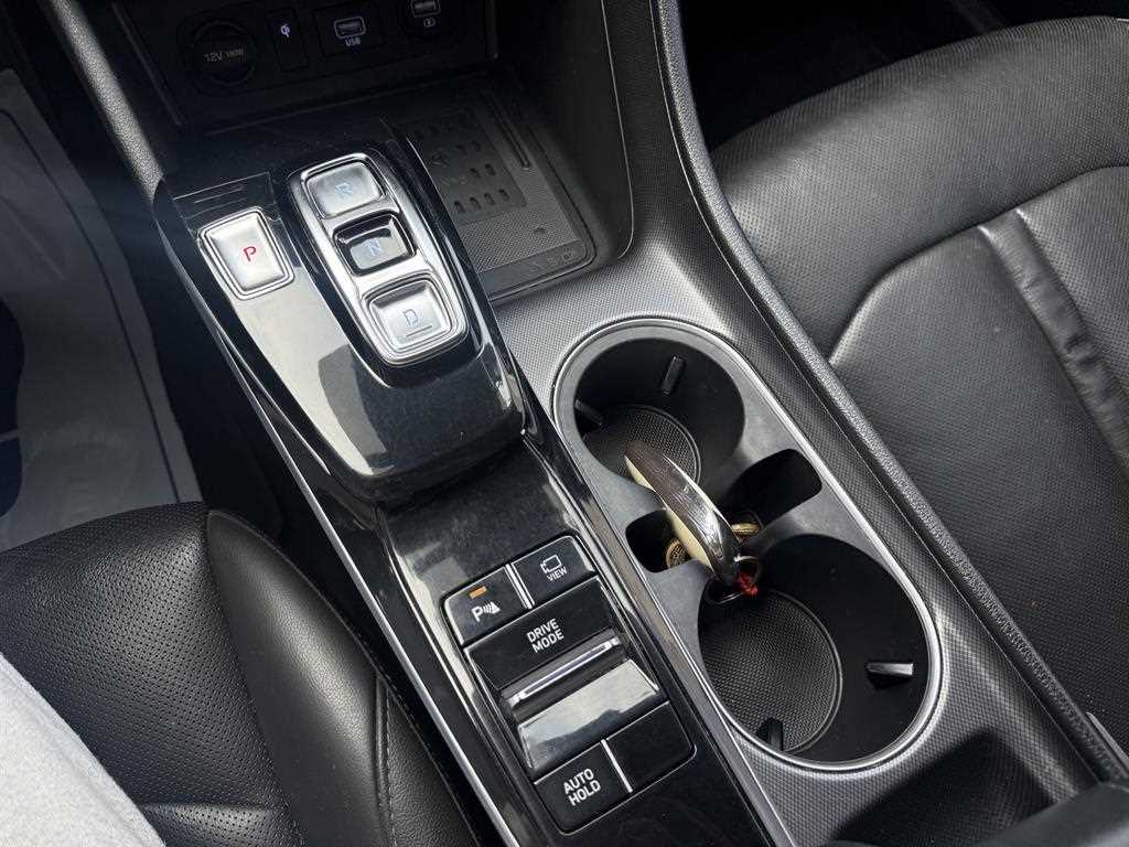 Hyundai Sonata — photo 17
