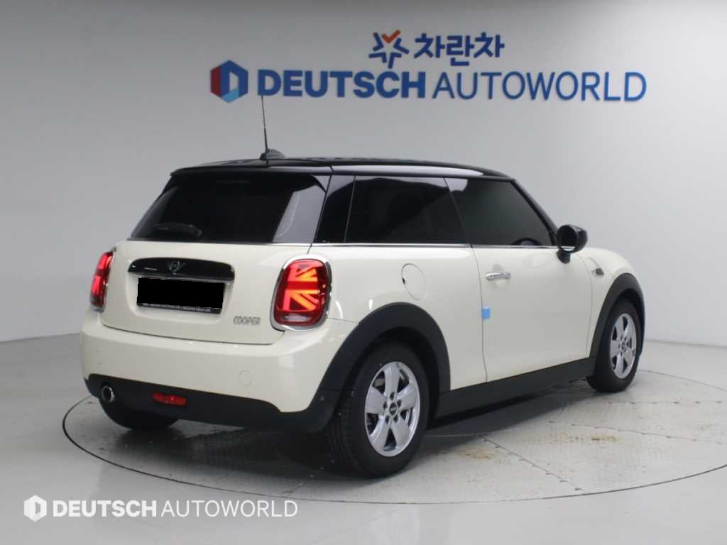 Mini Cooper — photo 02