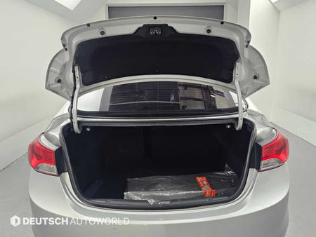 Hyundai Avante — photo 19
