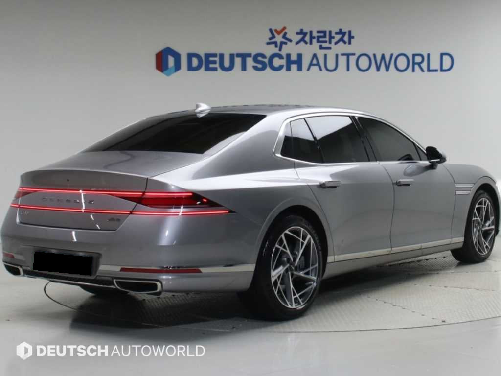 Genesis G90 — photo 02