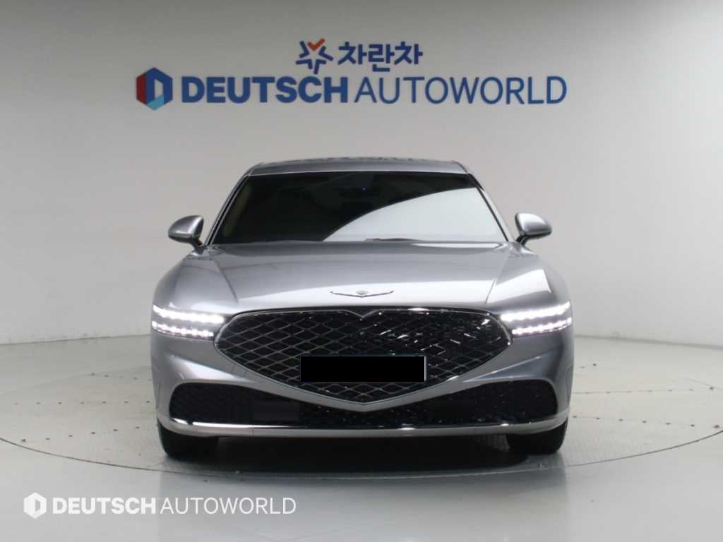 Genesis G90 — photo 03