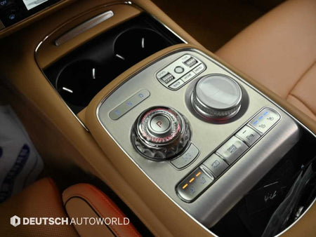 Genesis G90 — photo 09