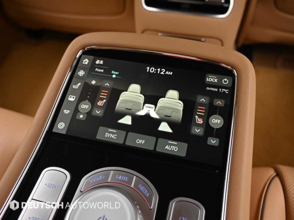 Genesis G90 — photo 16