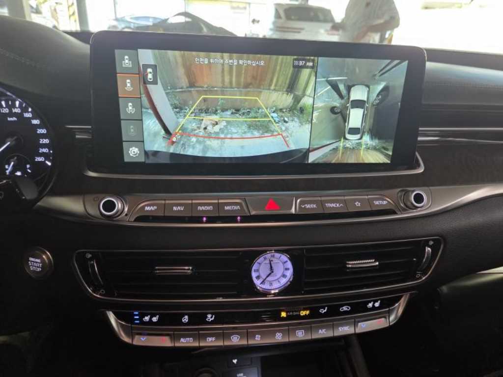 Kia K9 — photo 08