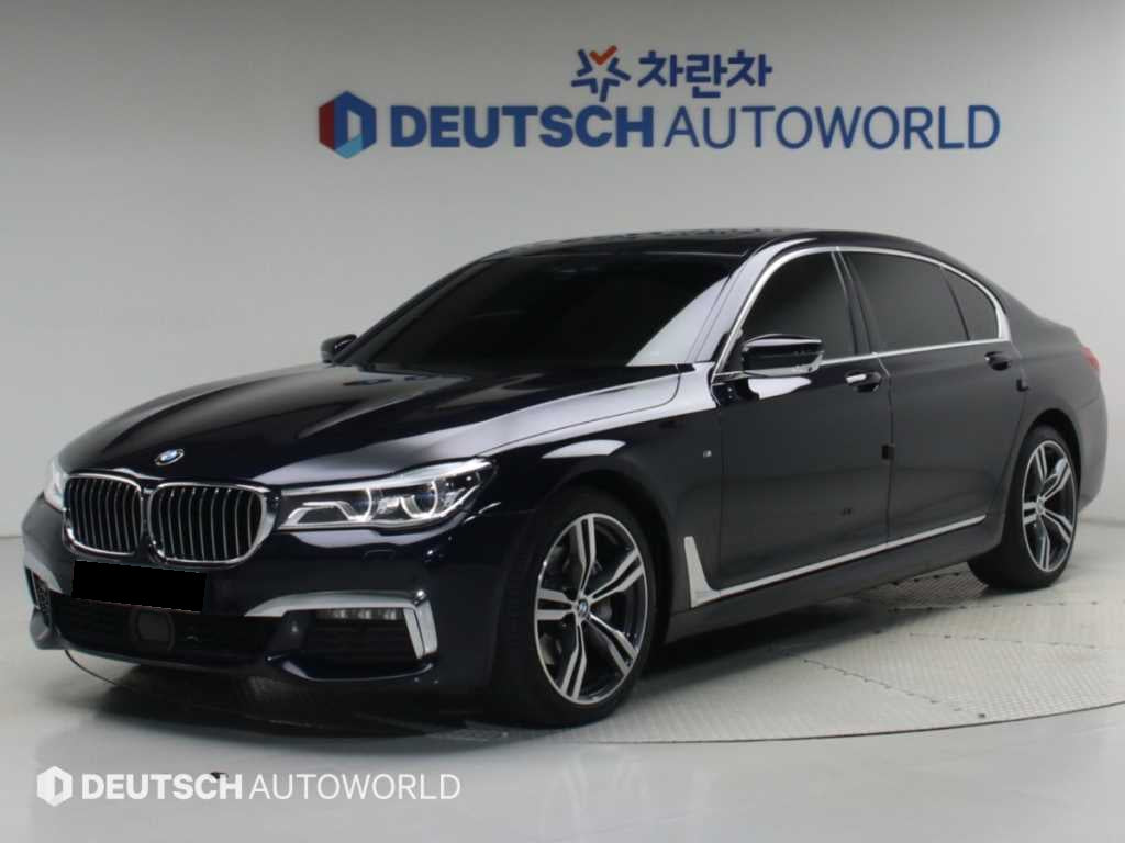 BMW 7-Series — photo 02
