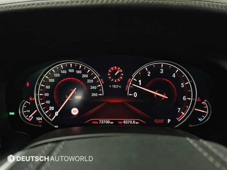 BMW 7-Series — photo 09