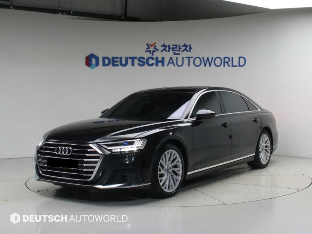 Audi A8 — photo 01