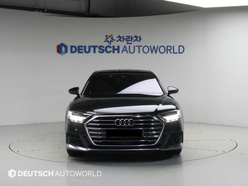 Audi A8 — photo 03
