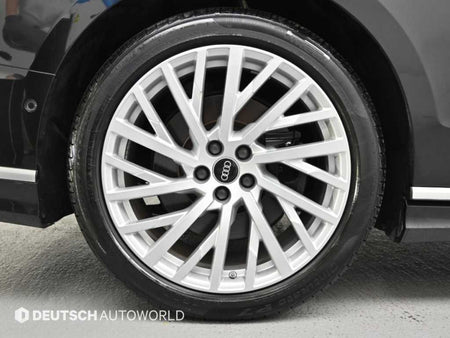 Audi A8 — photo 05