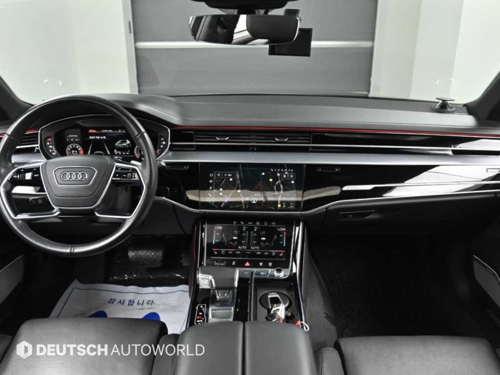 Audi A8 — photo 07