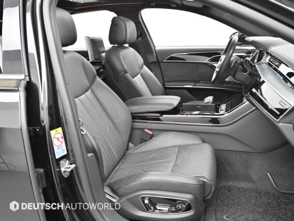 Audi A8 — photo 10