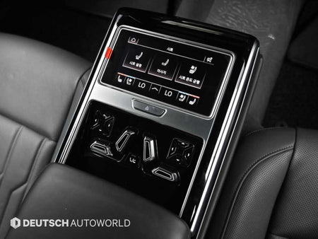 Audi A8 — photo 16