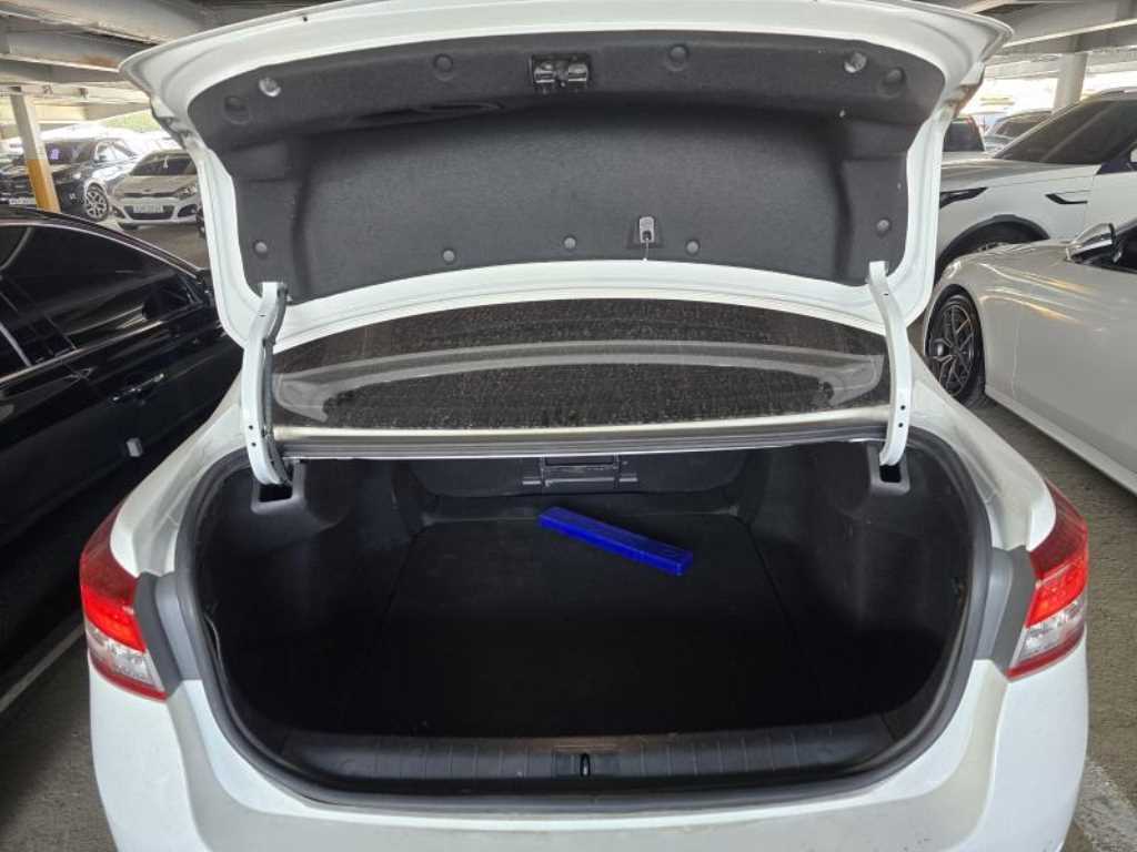 RENAULT SM5  — photo 14