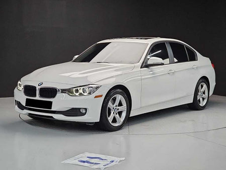 BMW 3-Series — photo 01