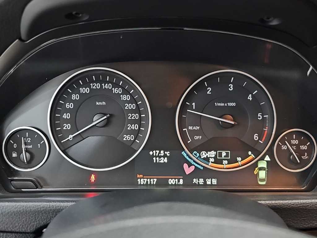 BMW 3-Series — photo 06