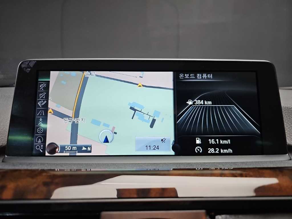 BMW 3-Series — photo 14