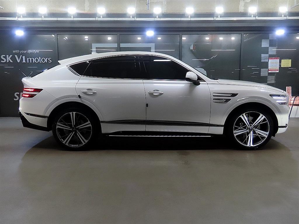 Genesis GV80 — photo 03