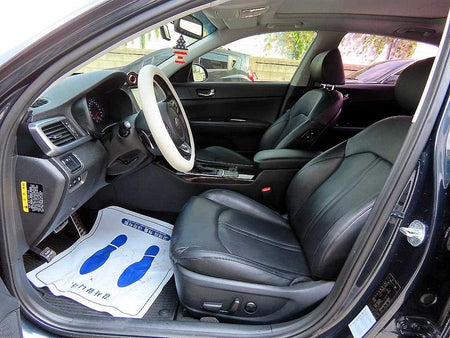 Kia K5 — photo 05