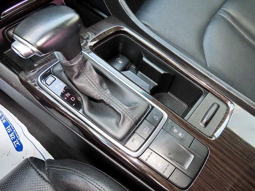 Kia K5 — photo 10