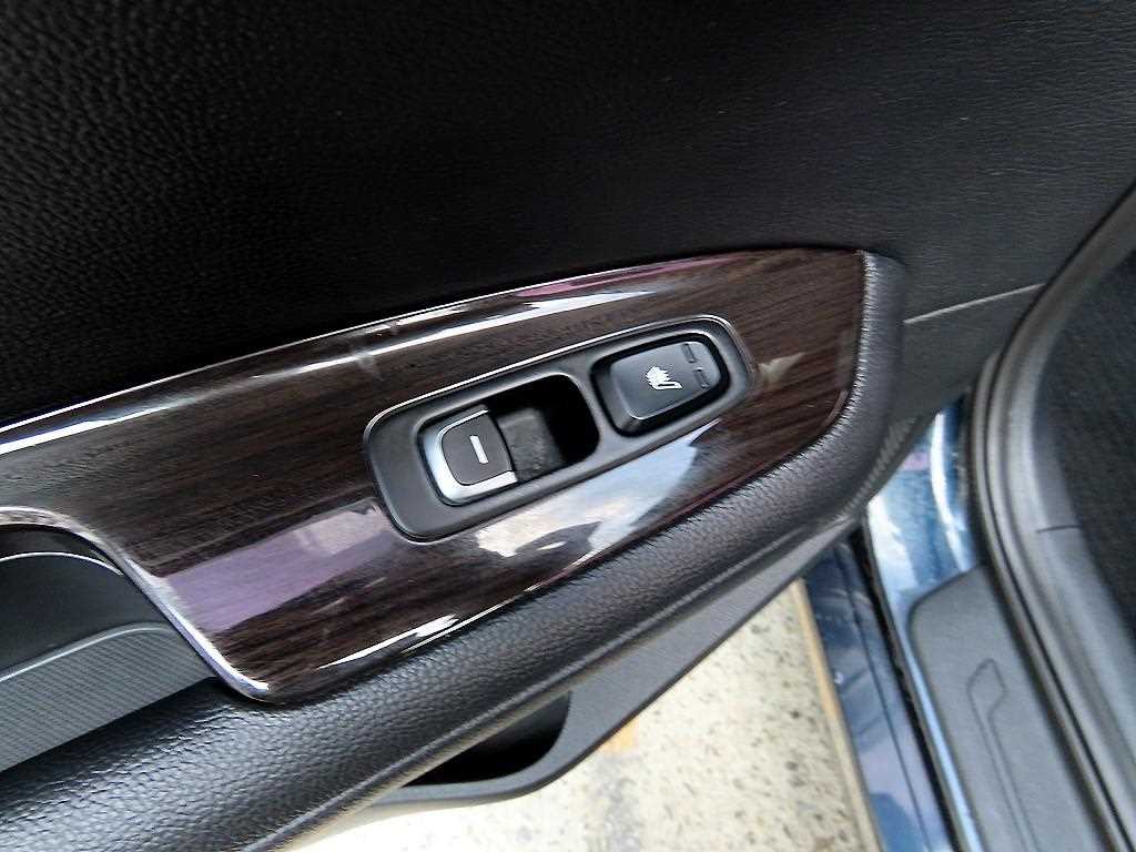 Kia K5 — photo 16