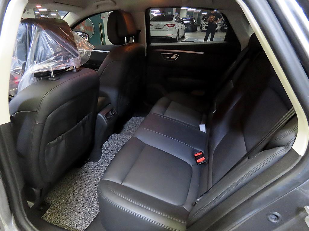 RENAULT SM6 — photo 07