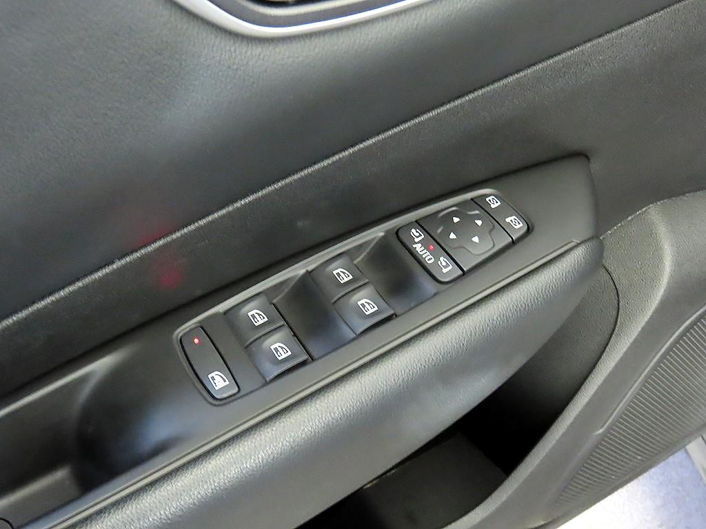 RENAULT SM6 — photo 13