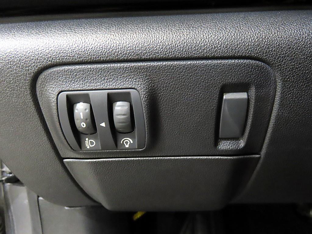 RENAULT SM6 — photo 14