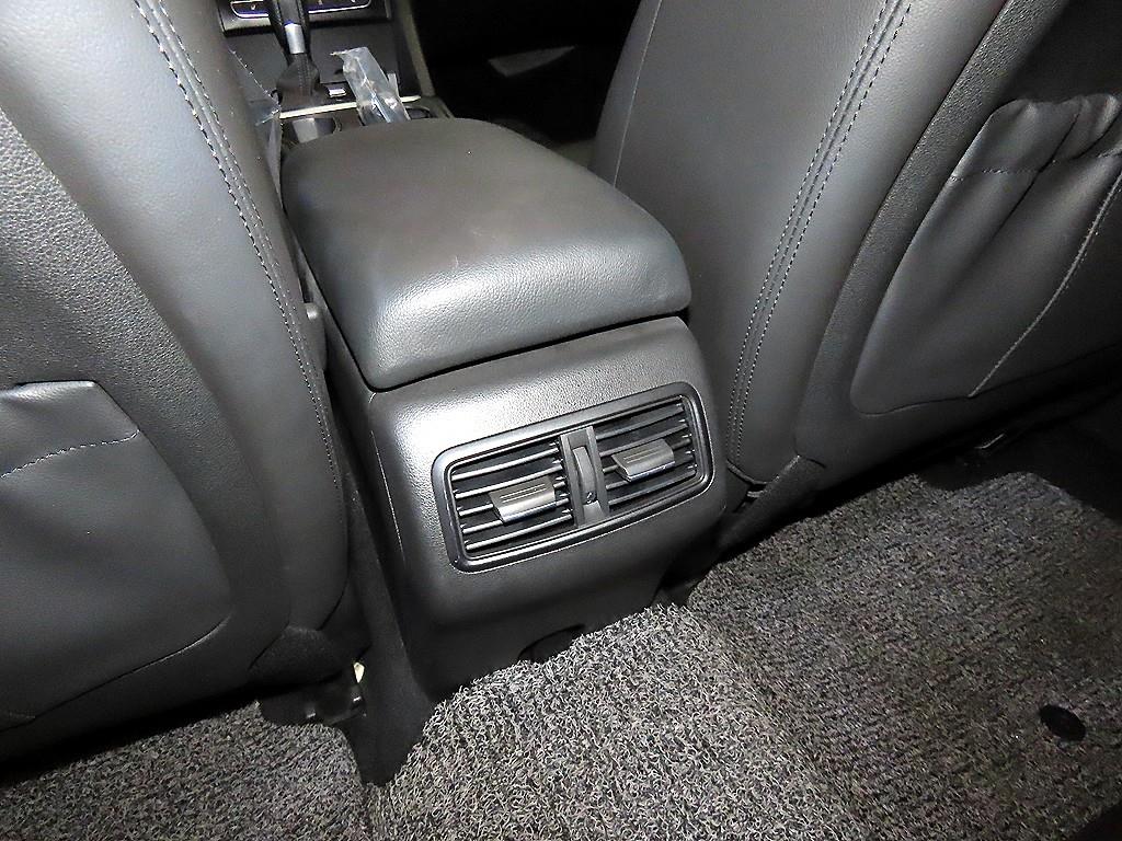 RENAULT SM6 — photo 18