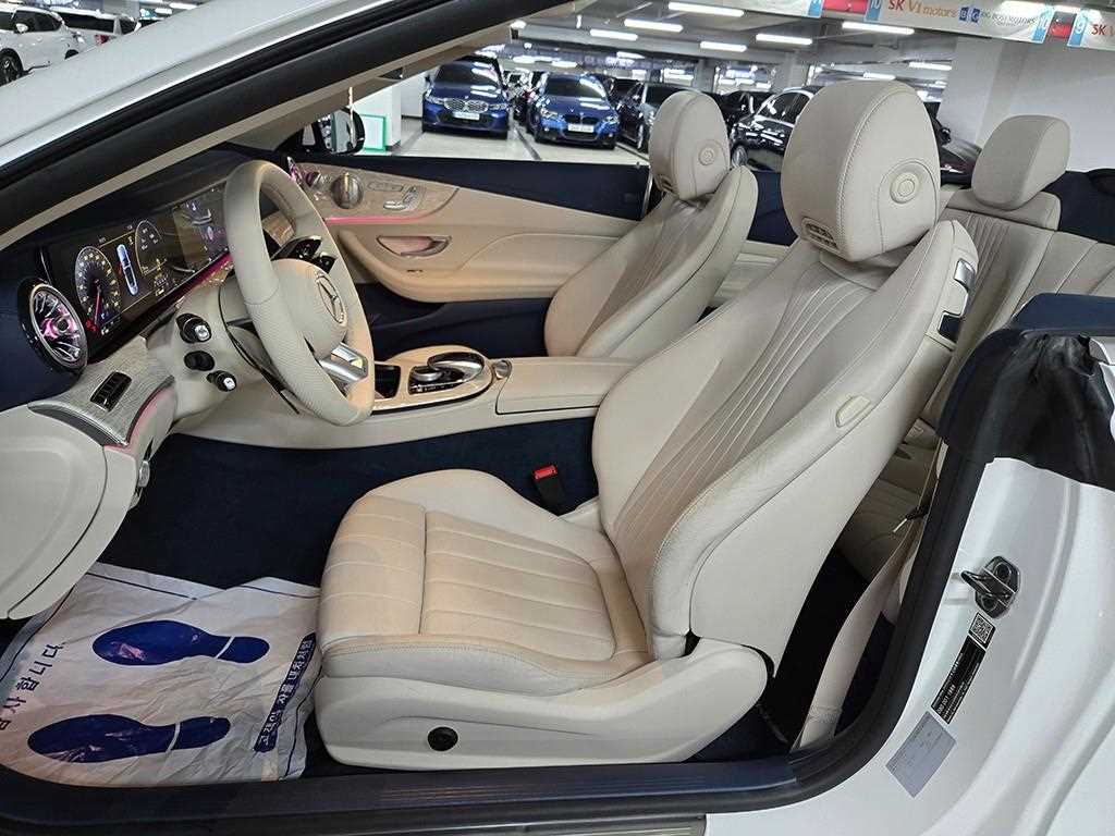 Mercedes-Benz E-Class — photo 07