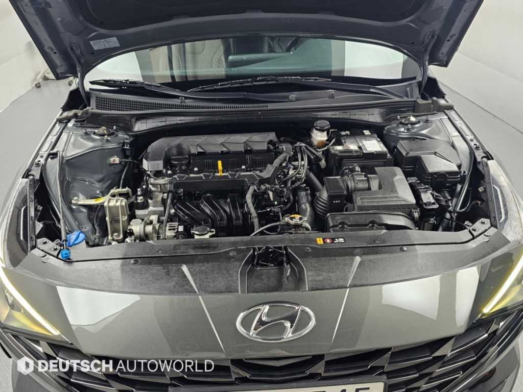 Hyundai Avante — photo 07