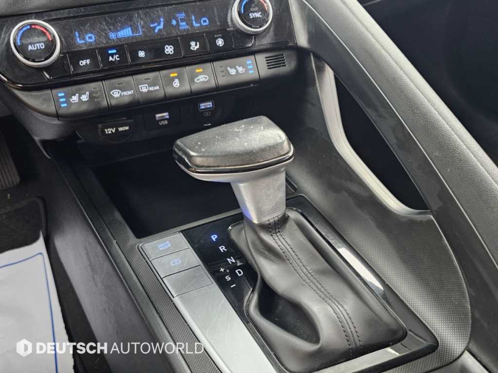 Hyundai Avante — photo 10