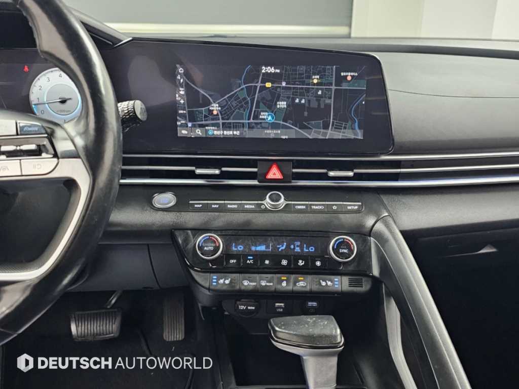 Hyundai Avante — photo 15
