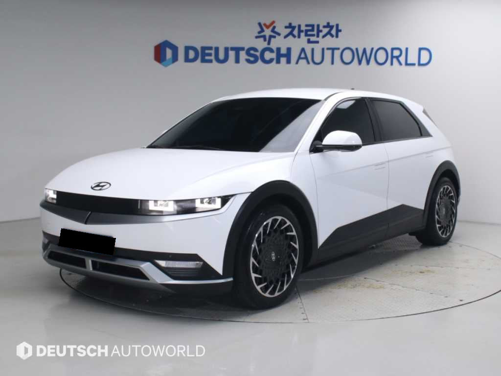 Hyundai Ioniq5 — photo 01