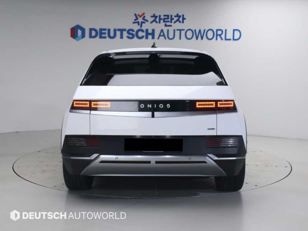 Hyundai Ioniq5 — photo 04
