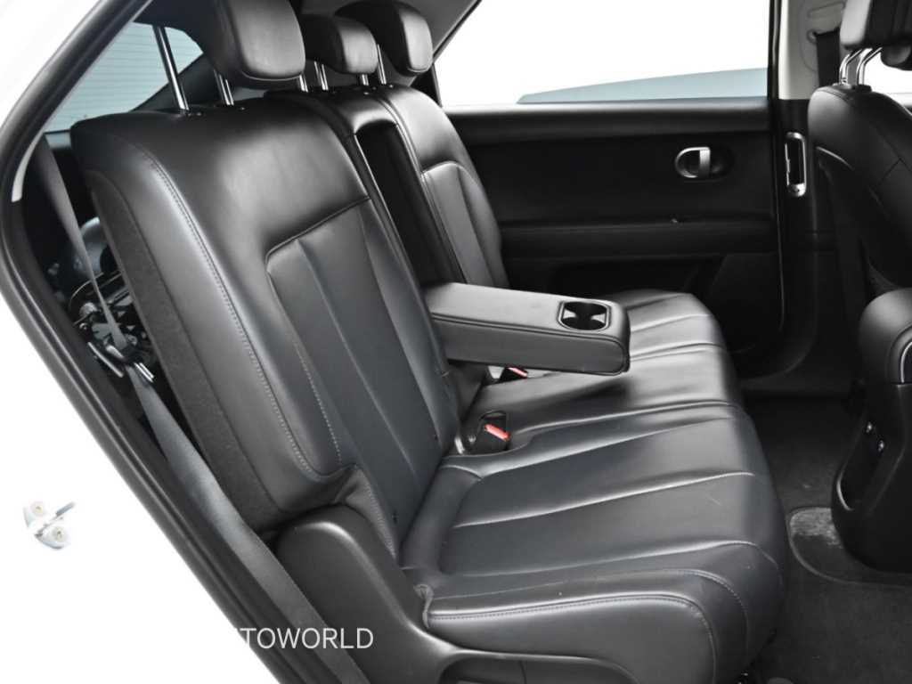 Hyundai Ioniq5 — photo 12