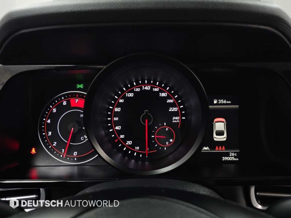 Hyundai Avante — photo 08