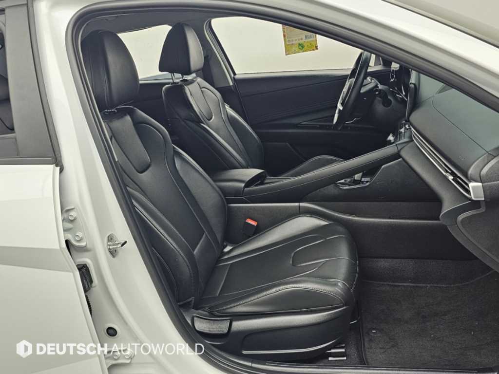 Hyundai Avante — photo 10