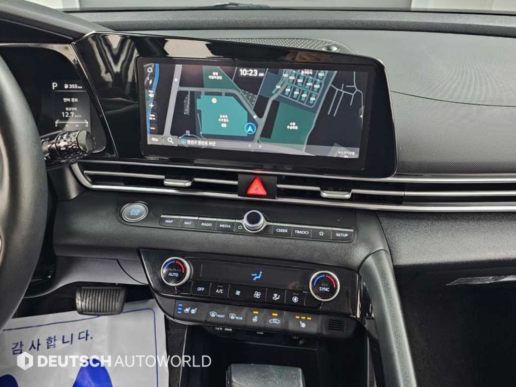 Hyundai Avante — photo 14