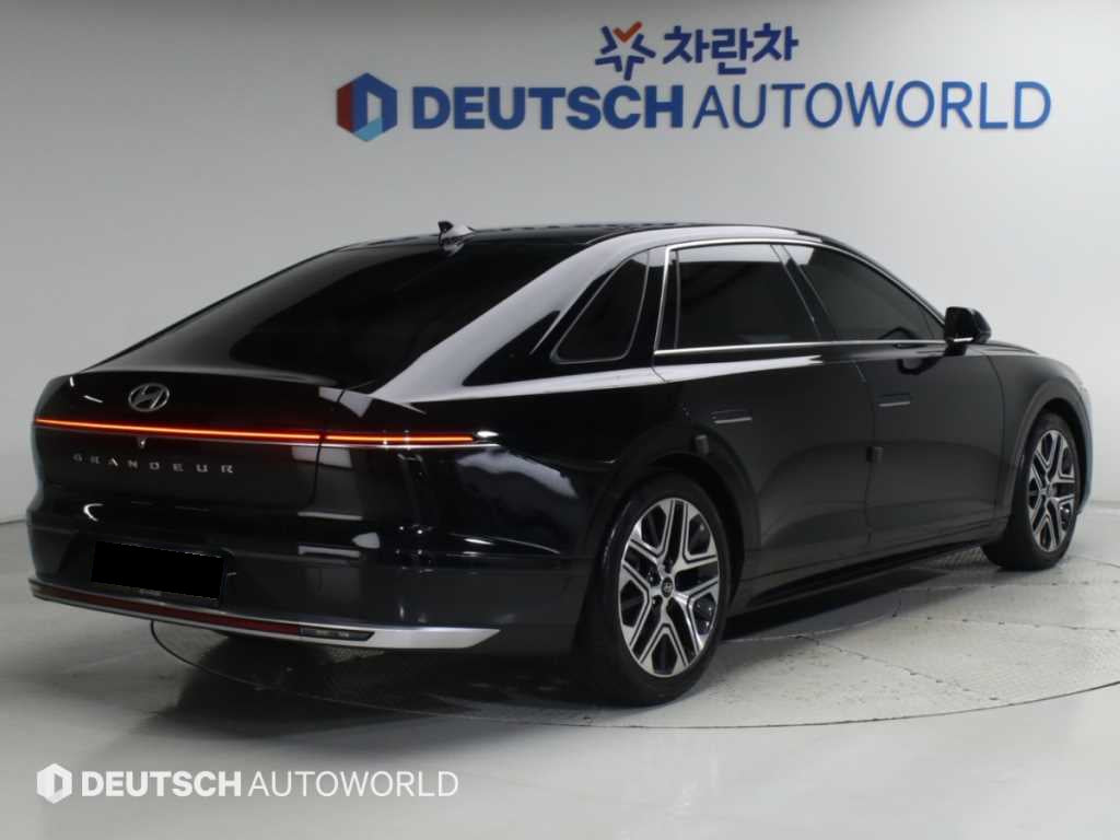 Hyundai Grandeur — photo 02