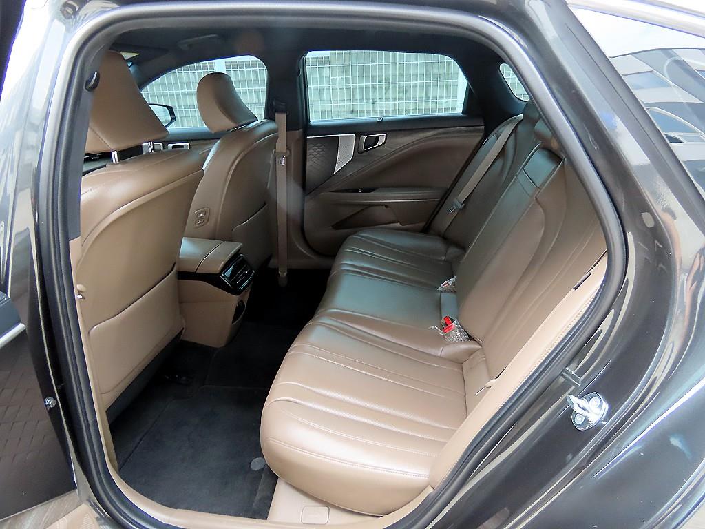 Kia K8 — photo 06