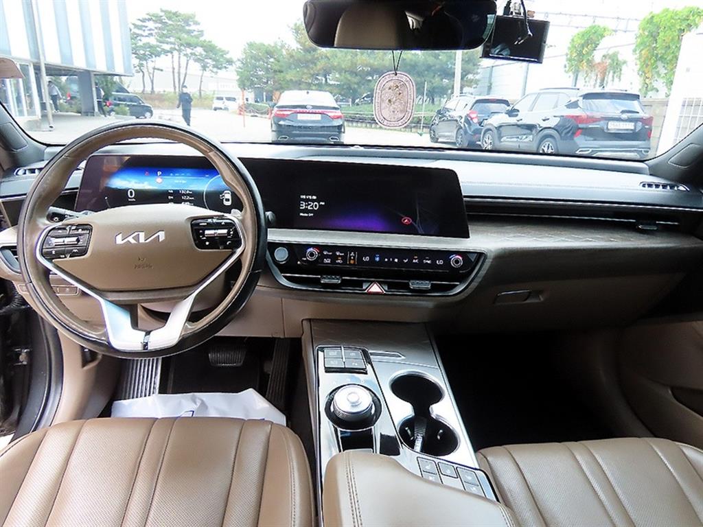 Kia K8 — photo 07