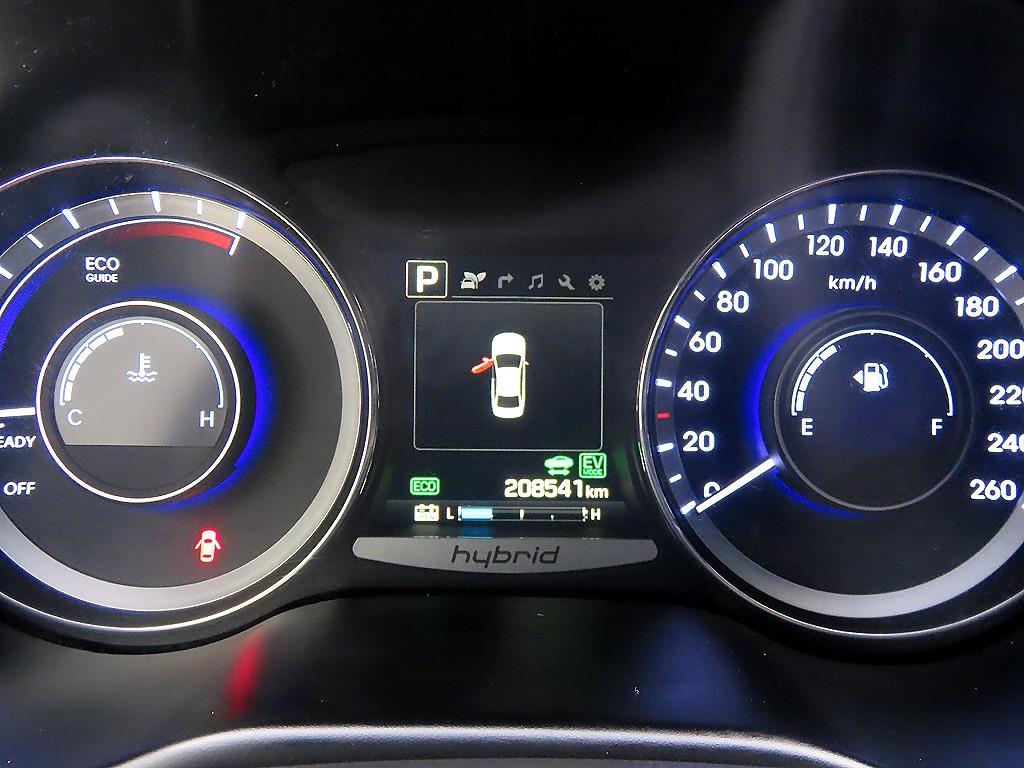 Hyundai Grandeur — photo 09