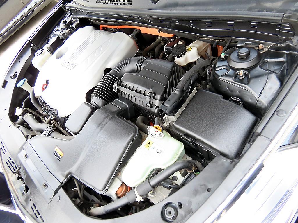 Hyundai Grandeur — photo 19
