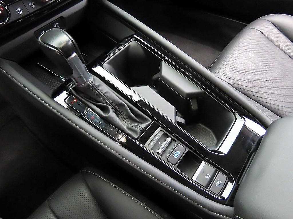 Honda Accord — photo 11