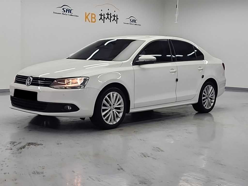 Volkswagen Jetta — photo 01